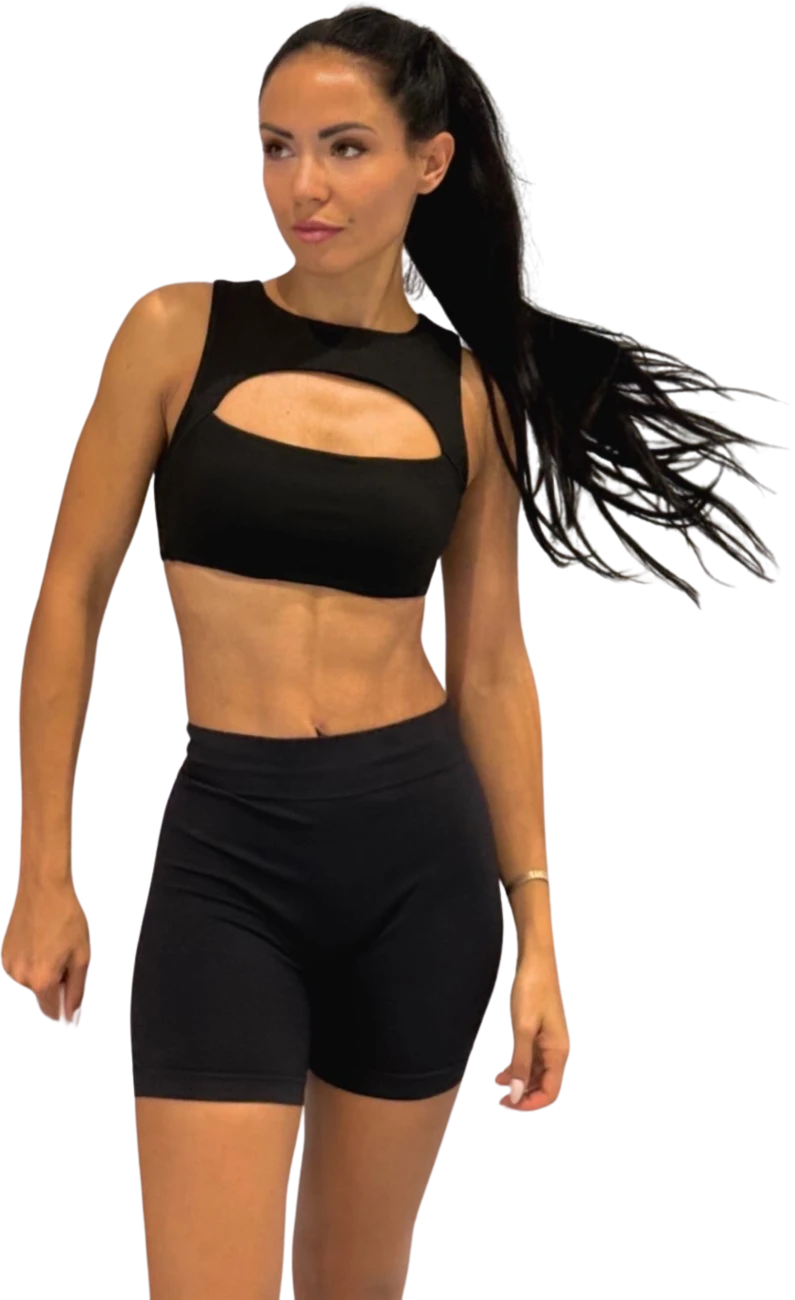 Elzhana in black workout clothing